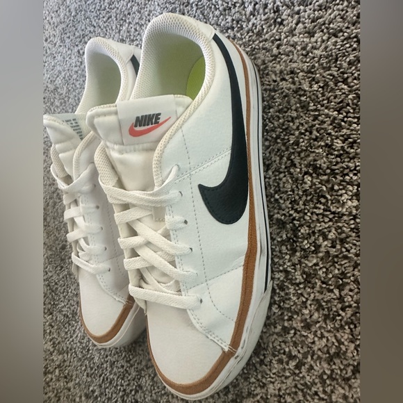 Women’s Nike Court Legacy Next Nature - Picture 4 of 7